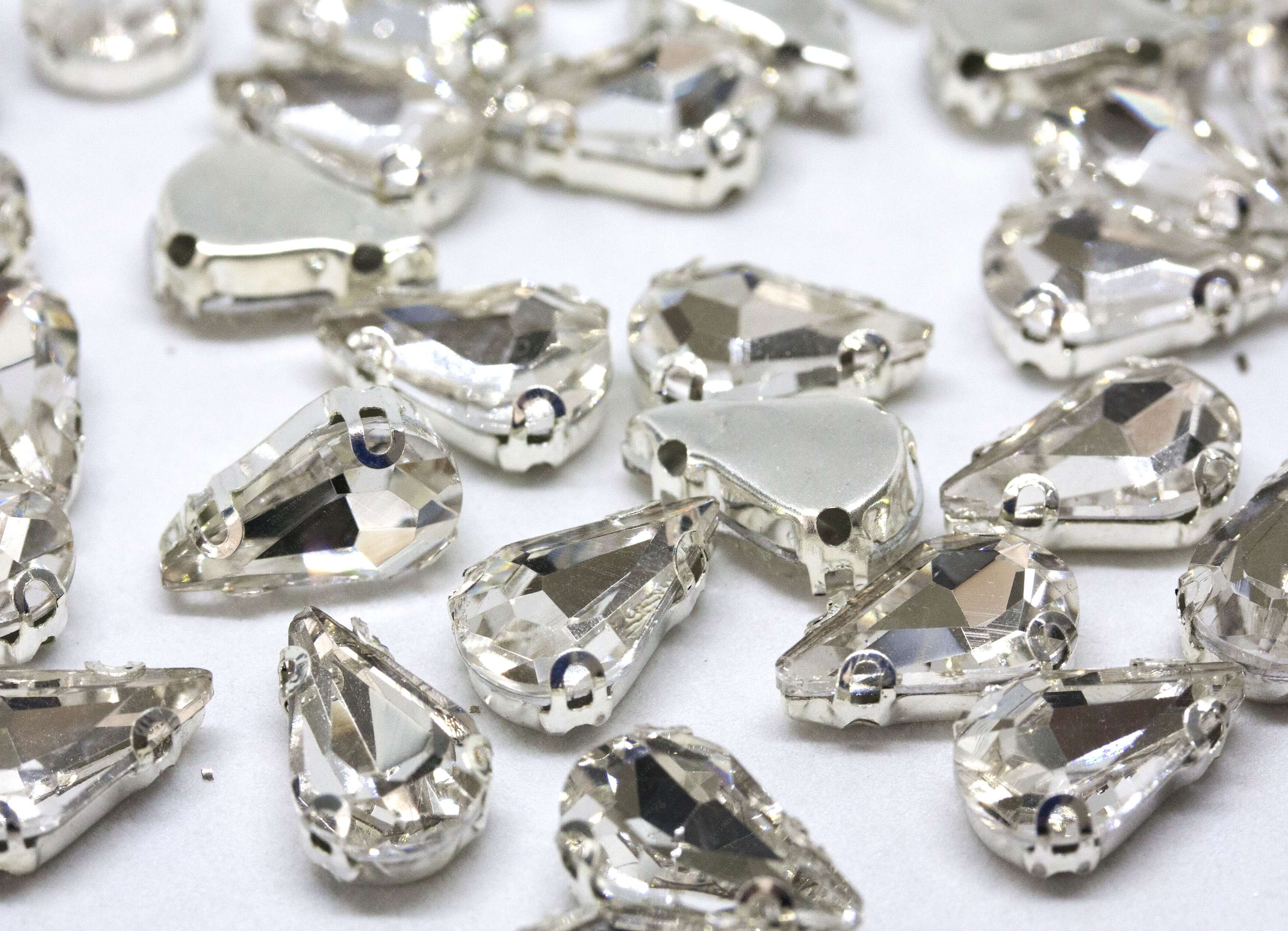 Крапля в цапах Crystal 8*13мм
